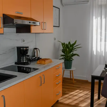 Apartman Neda Pula,Near The Beach,Free Parking And Wi-Fi Apartment Exterior photo