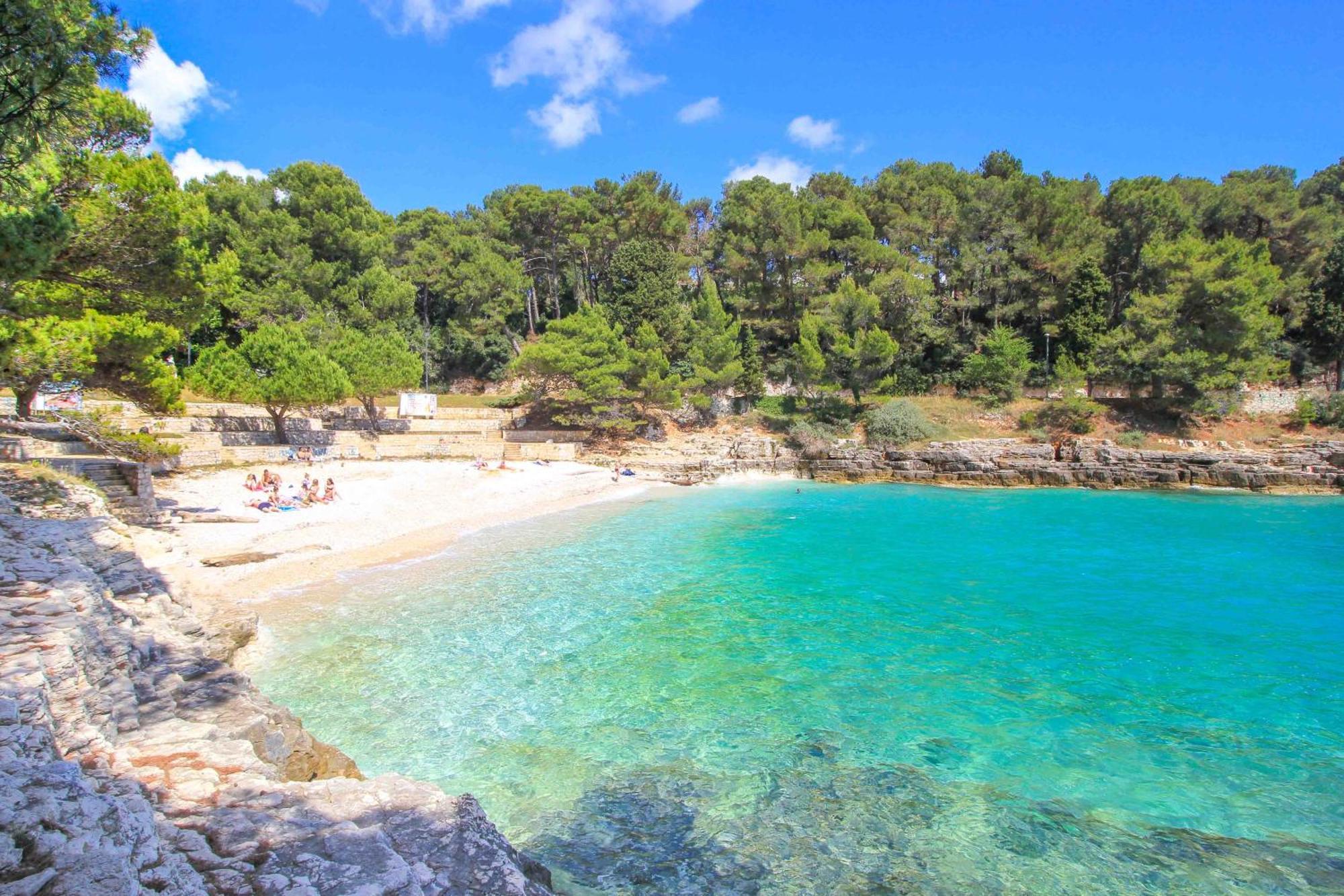 Apartman Neda Pula,near The Beach,free Parking And Wi-fi *