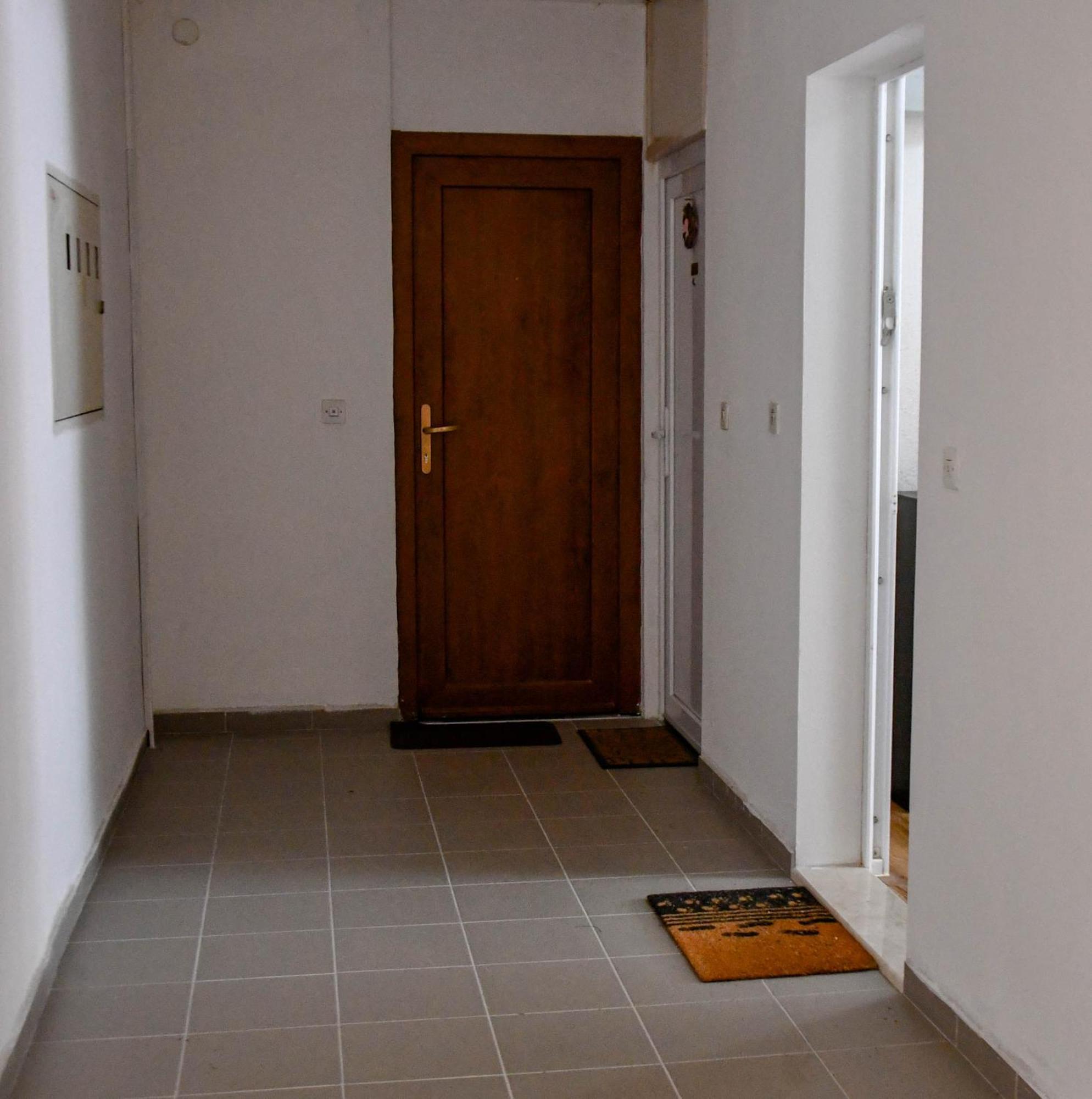 Apartman Neda Pula,near The Beach,free Parking And Wi-fi Apartment *