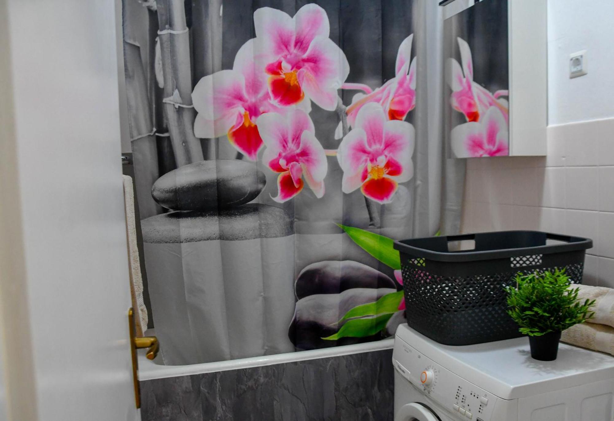 Apartman Neda Pula,near The Beach,free Parking And Wi-fi